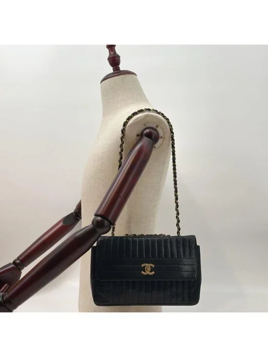 Chanel Mademoiselle Quilted Chain Shoulder Bag Vintage - Picture 3 of 16